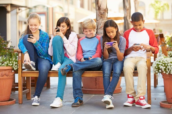 Над 70% от четвъртокласниците имат профил в социалните мрежи... Какво да направим ако детето иска профил във Facebook